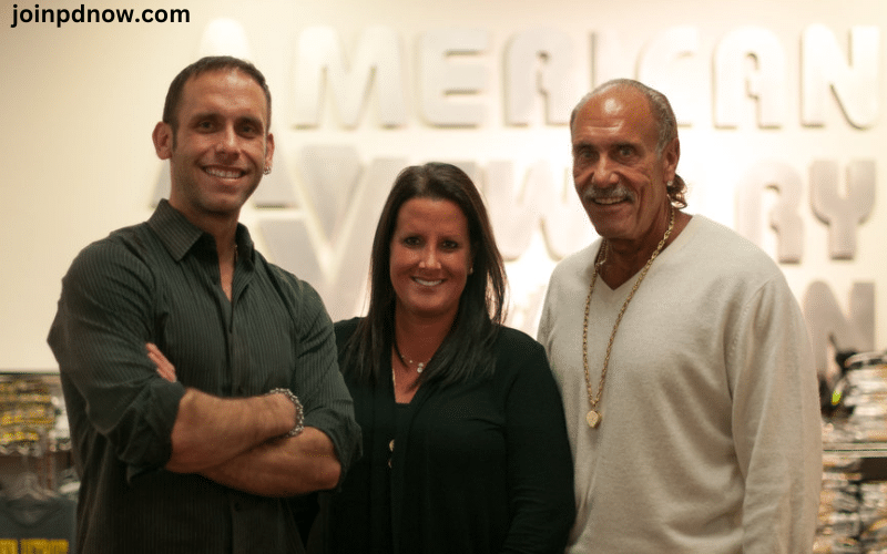Les Gold Net Worth in 2022
